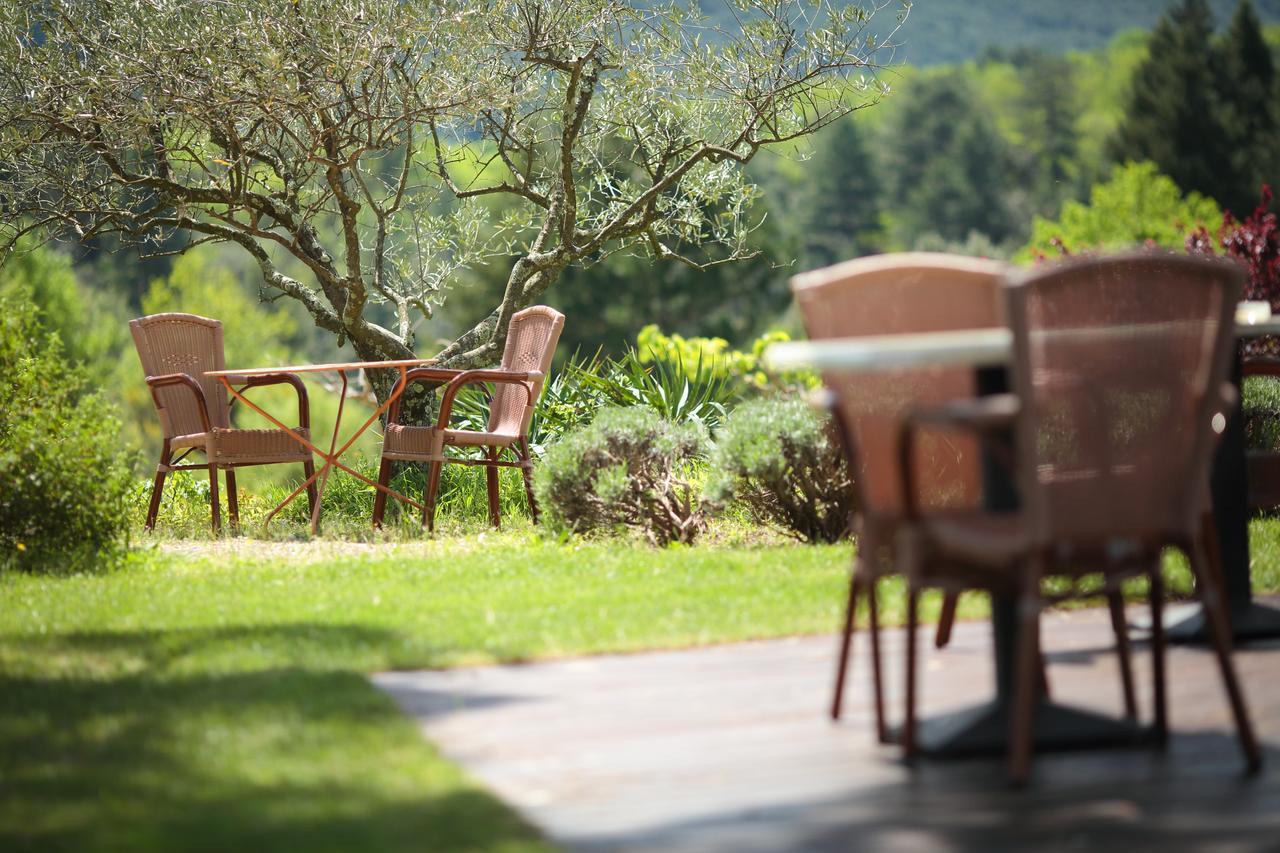 Logis Hotel Restaurant Le Chene Vert Rocher Zewnętrze zdjęcie