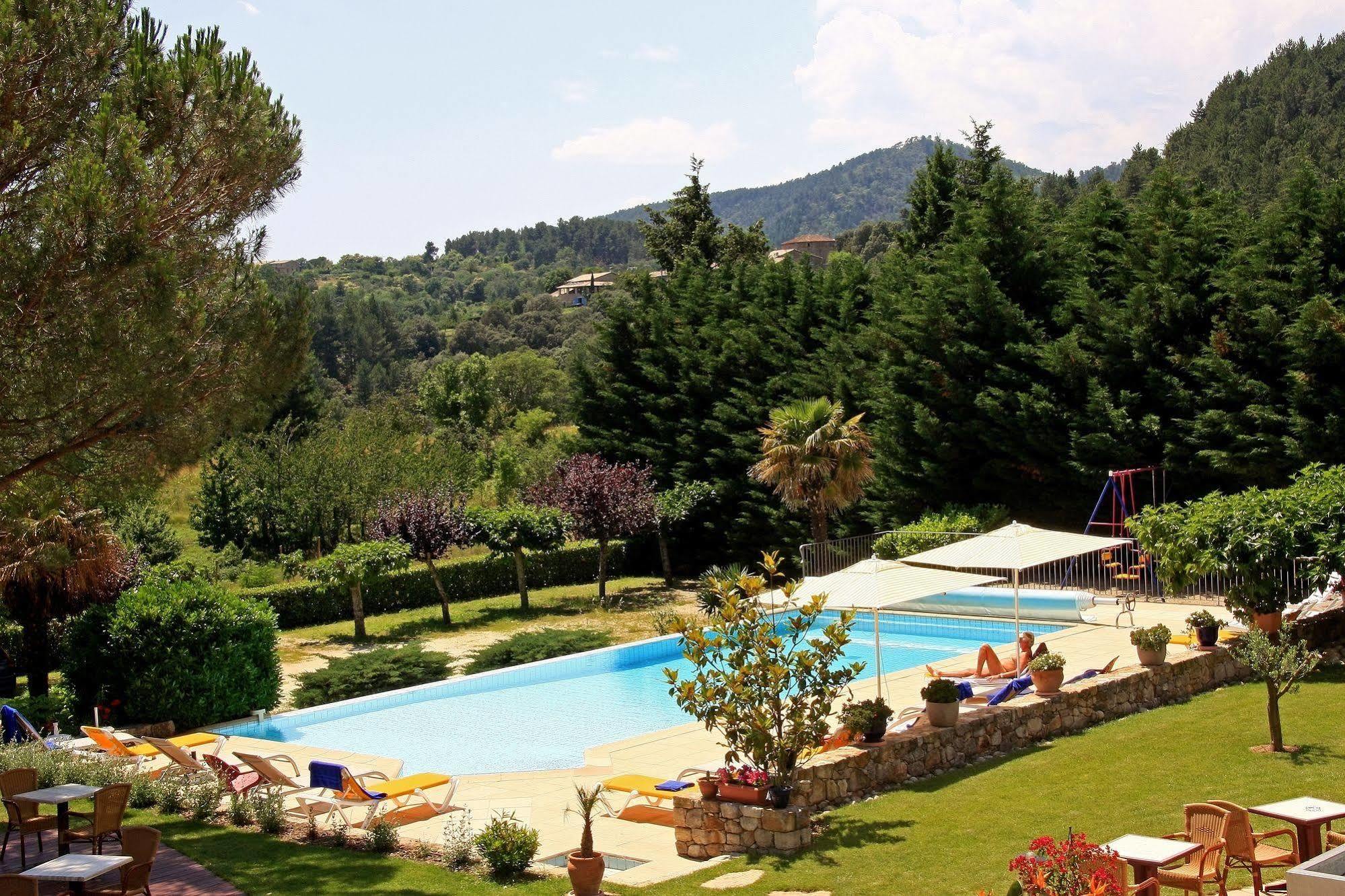 Logis Hotel Restaurant Le Chene Vert Rocher Zewnętrze zdjęcie